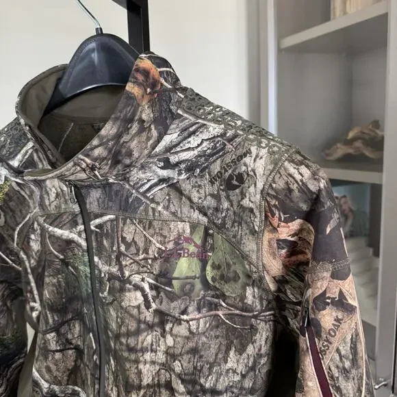 L.L. Bean Ridge Runner Softshell Mossy Oak Camouflage Zip Jacket L NEW Hunting